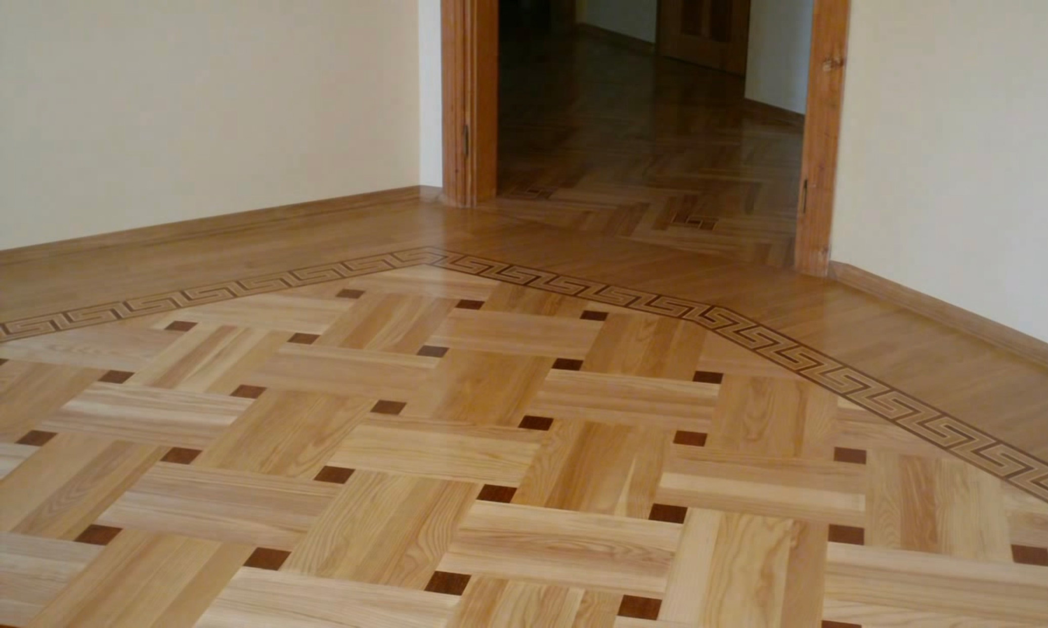 sàn gỗ caro sơn hệ gốc nước